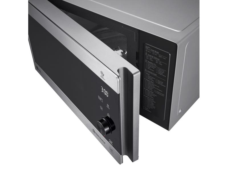 LG Mikrowelle NeoChef MH6565CPS Silber