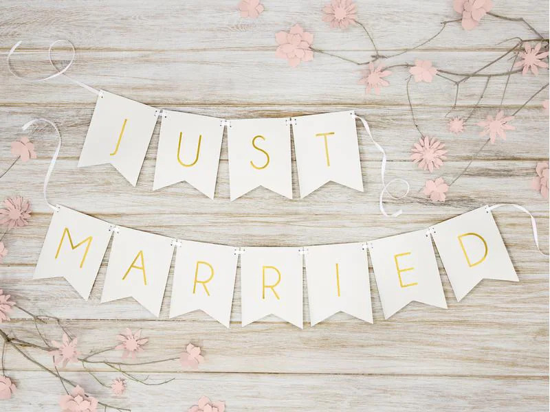 Partydeco Girlande Just Married 15 x 155 cm, Weiss/Gold