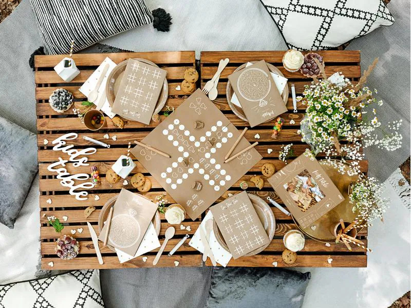 Partydeco Partyaccessoire Holzschrift Kids Table 38 x 10 cm, Weiss