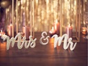 Partydeco Partyaccessoire Holzschrift Mr &amp; Mrs 50 x 10 cm, Gold
