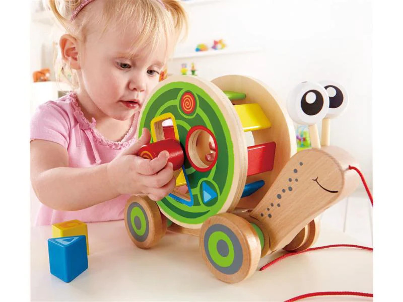 Hape Nachziehspielzeug Nachzieh-Schnecke