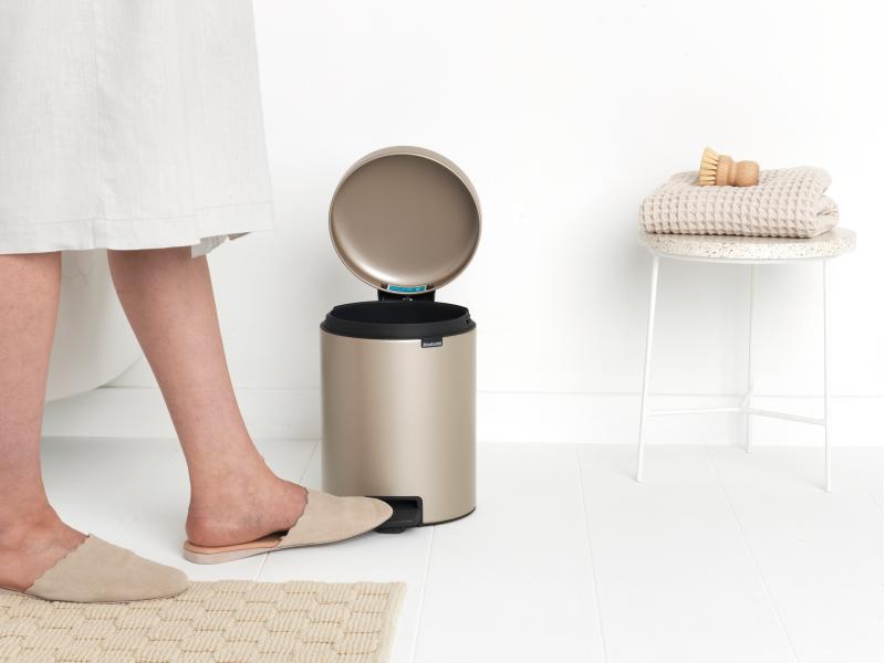 Brabantia Kosmetikeimer NewIcon 5 l, Champagner