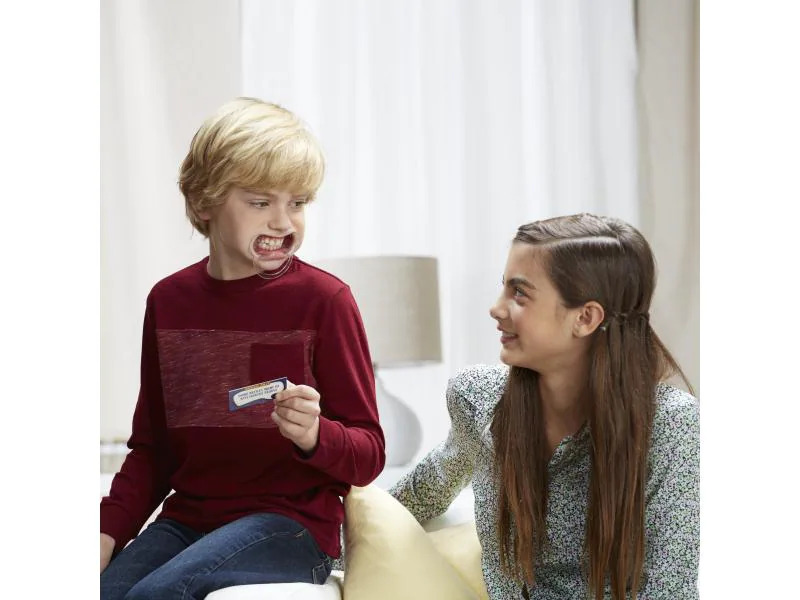 Hasbro Gaming Familienspiel Klartext