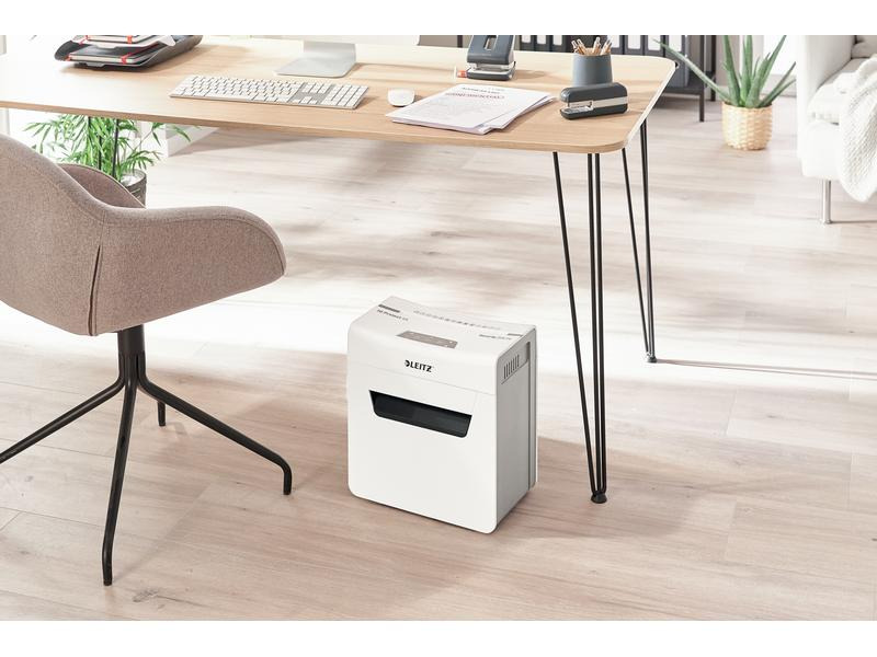 Leitz Aktenvernichter IQ Protect 6X P-4, 6 Seiten