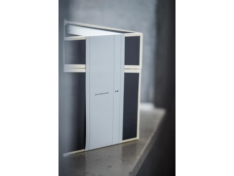 Semikolon Fotobox Schwarz