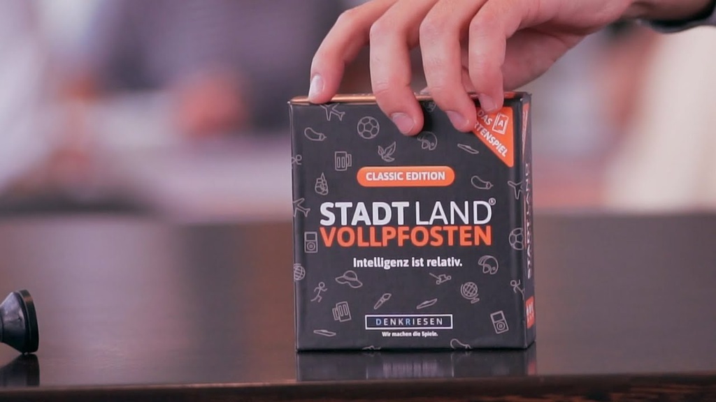 Denkriesen Partyspiel STADT LAND VOLLPFOSTEN – Das Kartenspiel Junior