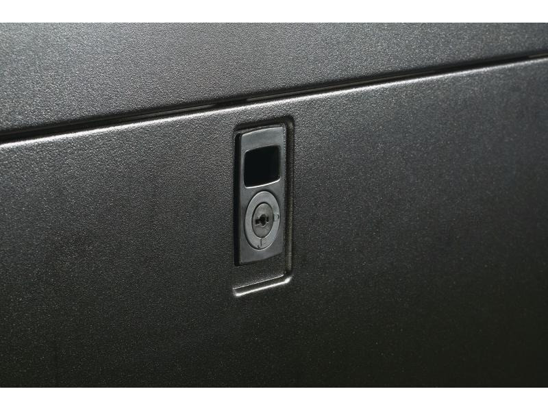 APC Netzwerkschrank NetShelter SX AR3150 42HE / Schwarz