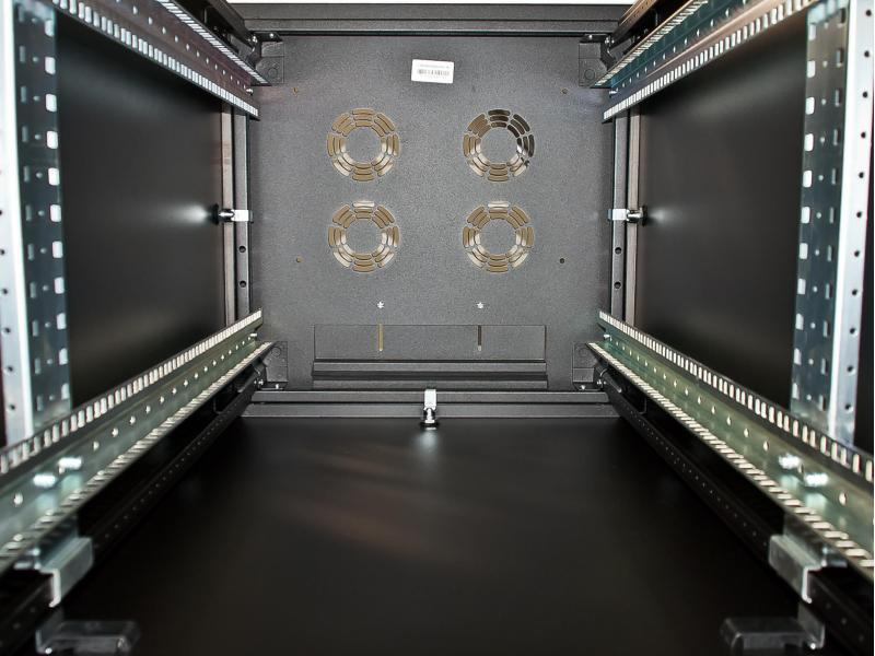 Wirewin Netzwerkschrank CAB 800X800X32U BL 32HE / Schwarz