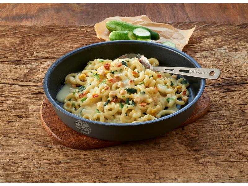 Trek 'N Eat Hauptgericht Sahnenudeln mit Hühnchen und Spinat