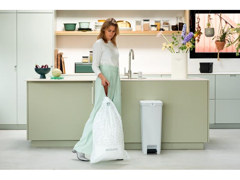 Brabantia Abfalleimer StepUp 40 l, Hellgrau