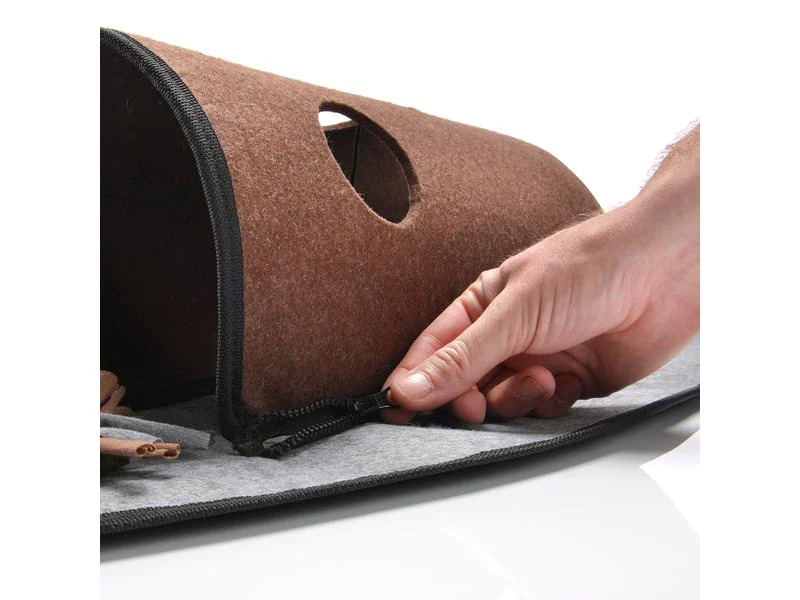 CanadianCat Katzen-Spielzeug Activity Teppich Calvin, 90 x 90 x 20 cm