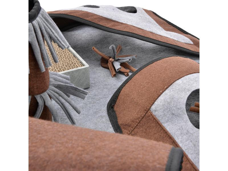 CanadianCat Katzen-Spielzeug Activity Teppich Calvin, 90 x 90 x 20 cm