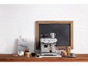 Sage Siebträgermaschine Barista Express Silber