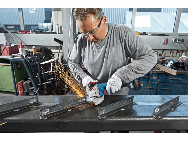 Bosch Professional Akku-Winkelschleifer GWS 18V-15 C solo