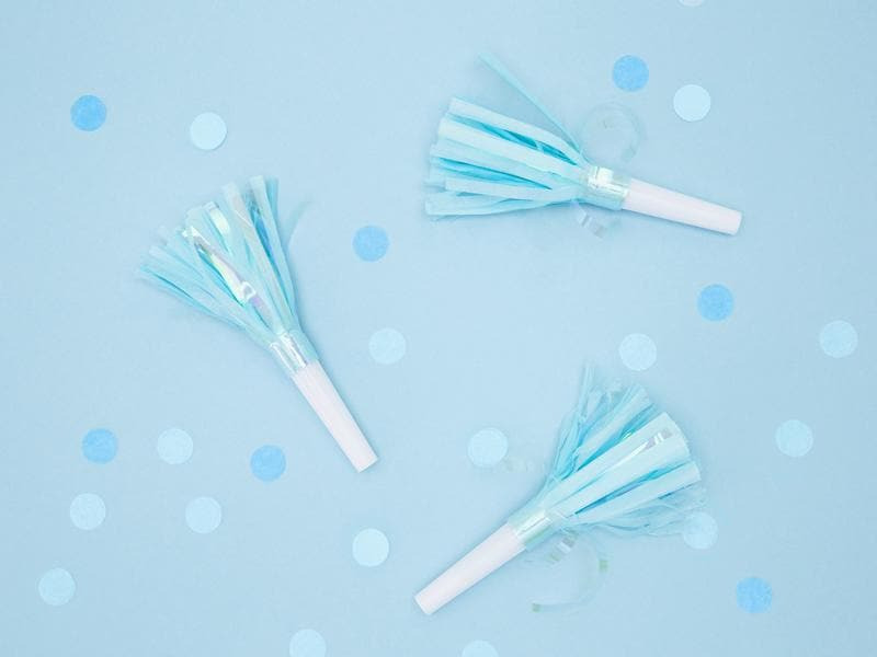 Partydeco Partypfeife Hellblau, 12.5 cm, 6 Stück