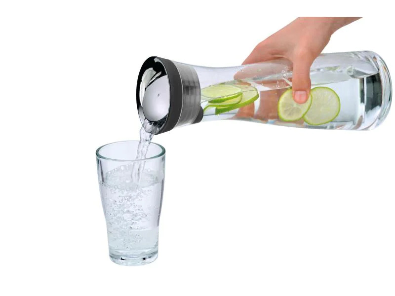 WMF Wasserkaraffe Basic 1 l Transparent/Schwarz