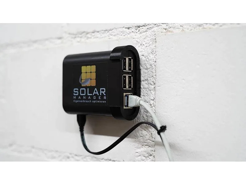 Clippy Wandhalterung zum Solar Manager