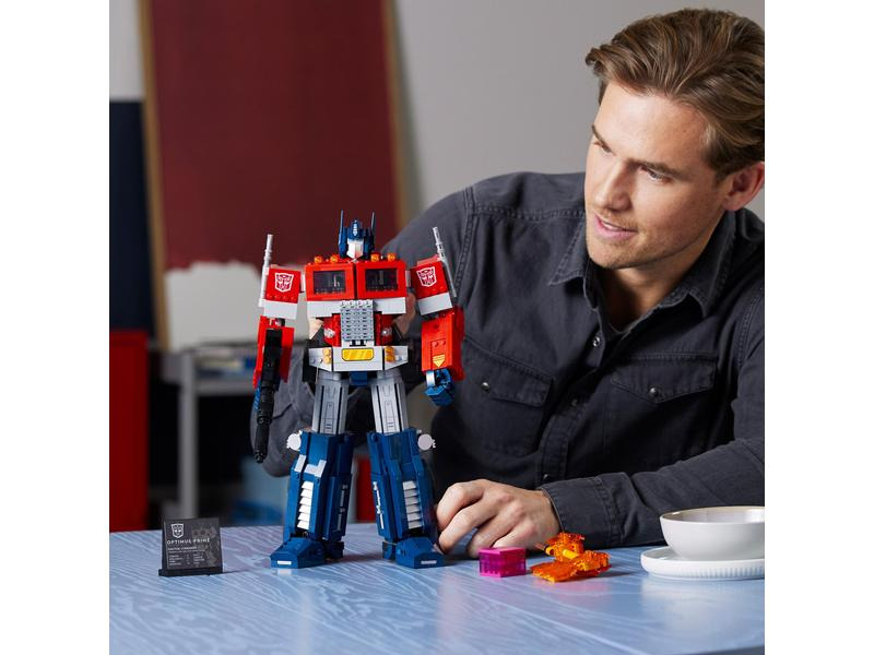 LEGO® Icons Optimus Prime 10302