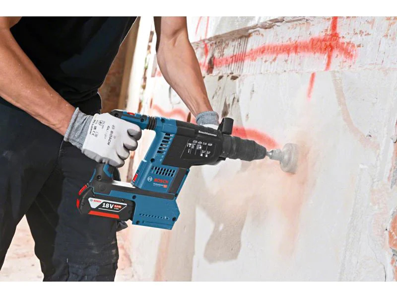 Bosch Professional Akku-Bohrhammer GBH 18V-26 F Solo