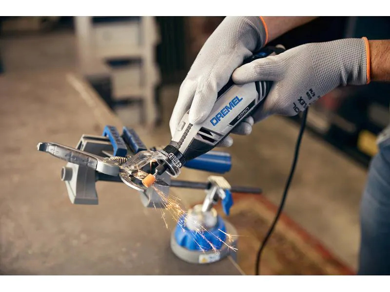 Dremel Multifunktionswerkzeug 4250-6/128