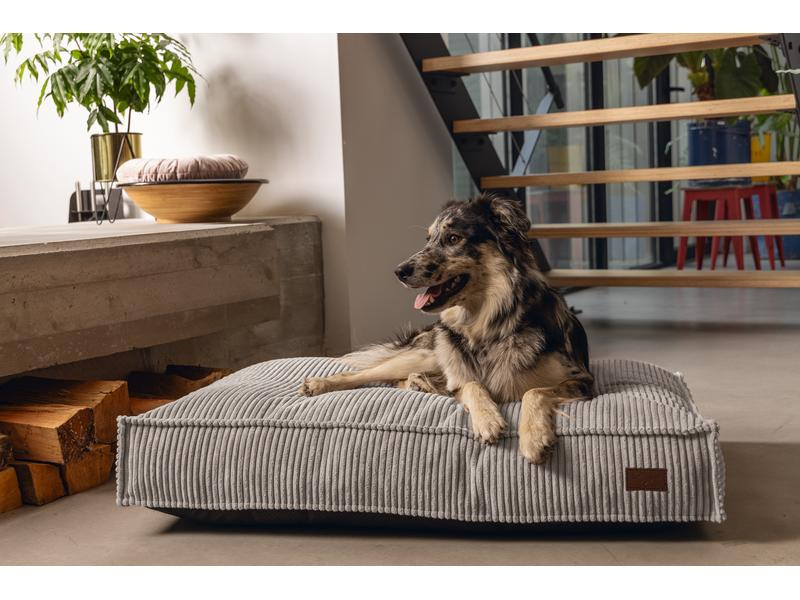 Designed by Lotte Hunde-Bett Ribbed Hellgrau 70x55X15cm
