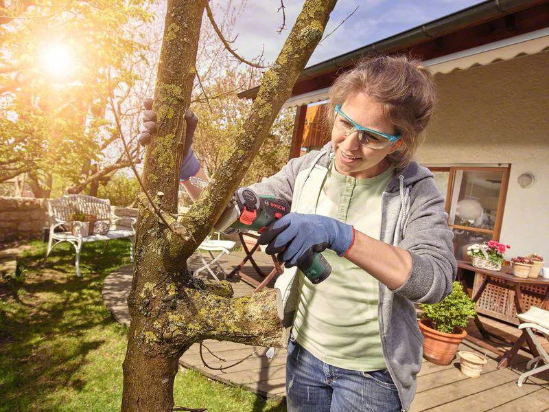 Bosch Akku-Säge EasyCut 12 Solo