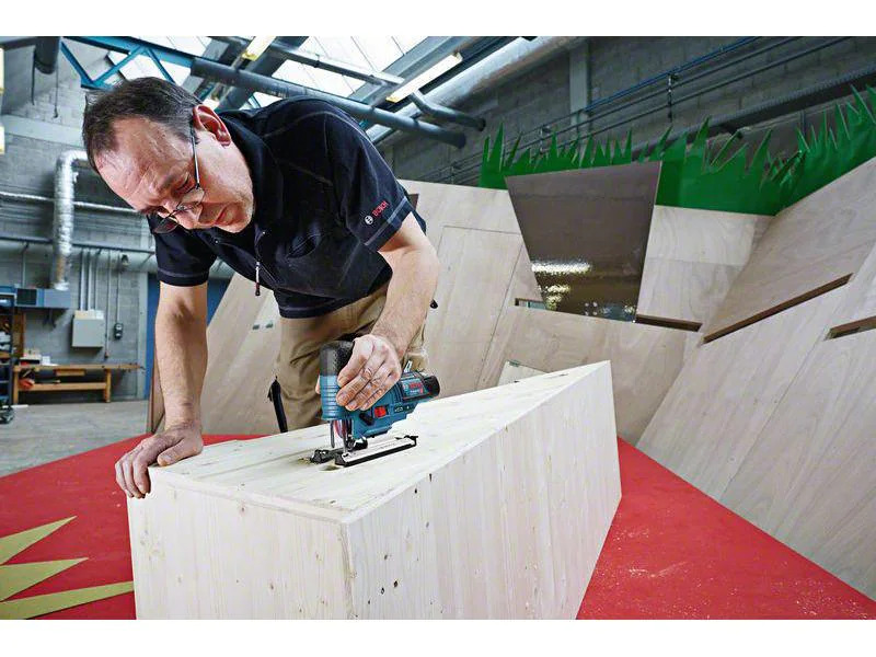 Bosch Professional Akku-Stichsäge GST 12V-70, Solo