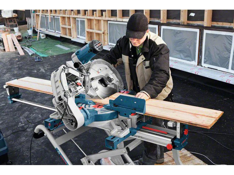 Bosch Professional Kapp- und Gehrungssäge GCM 12 GDL