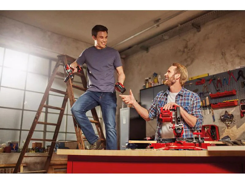 Einhell Akku-Kappsäge TE-MS 18/210 Li Solo