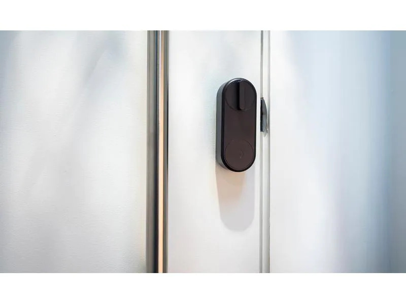 Yale Linus Smart Lock, Schwarz EU, inkl. Bridge, Keypad