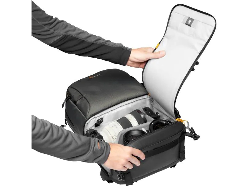 Lowepro Fotorucksack Fastpack BP 250 AW III