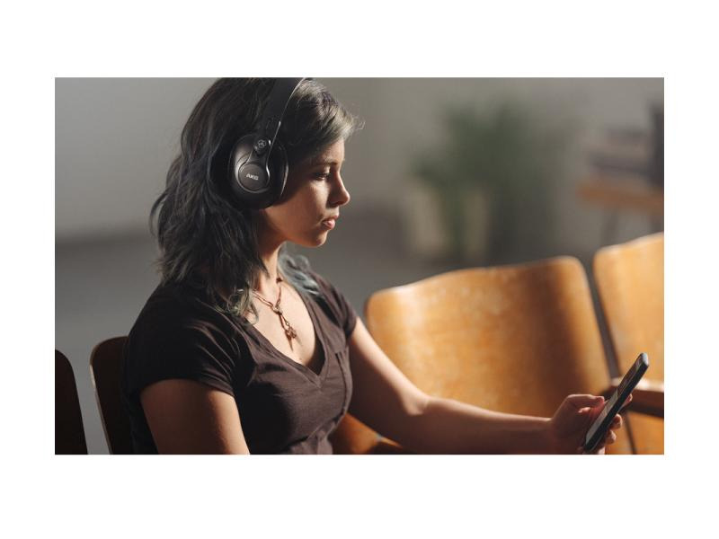 AKG Over-Ear-Kopfhörer K371 Schwarz