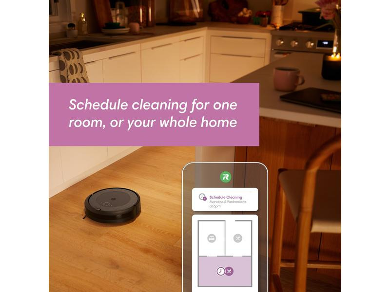 iRobot Saugroboter Roomba i5+ mit Clean Base
