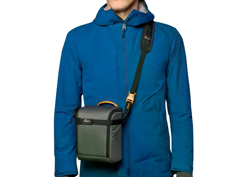 Lowepro Schultergurt GearUp Schwarz