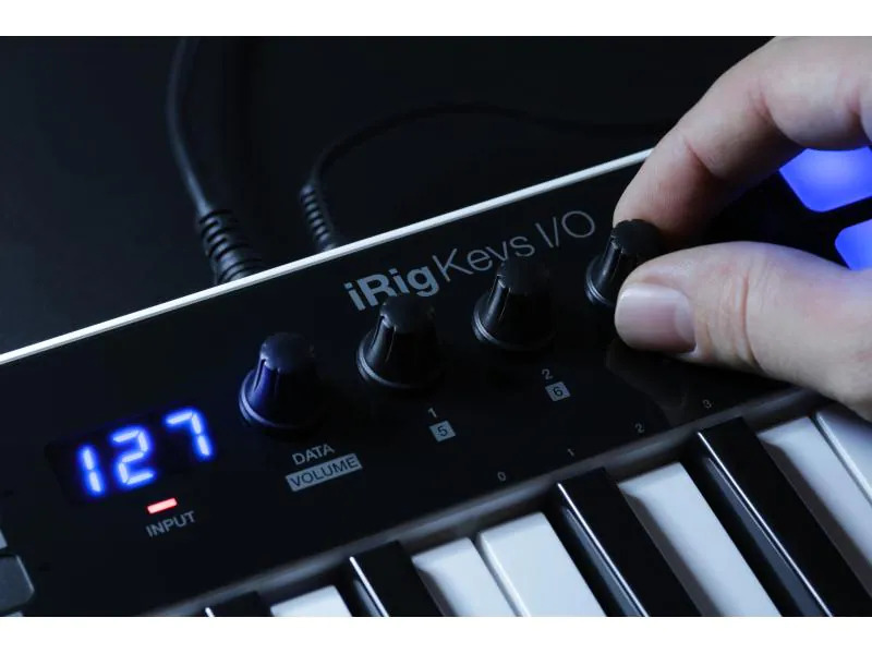 IK Multimedia Keyboard Controller iRig Keys I/O 25