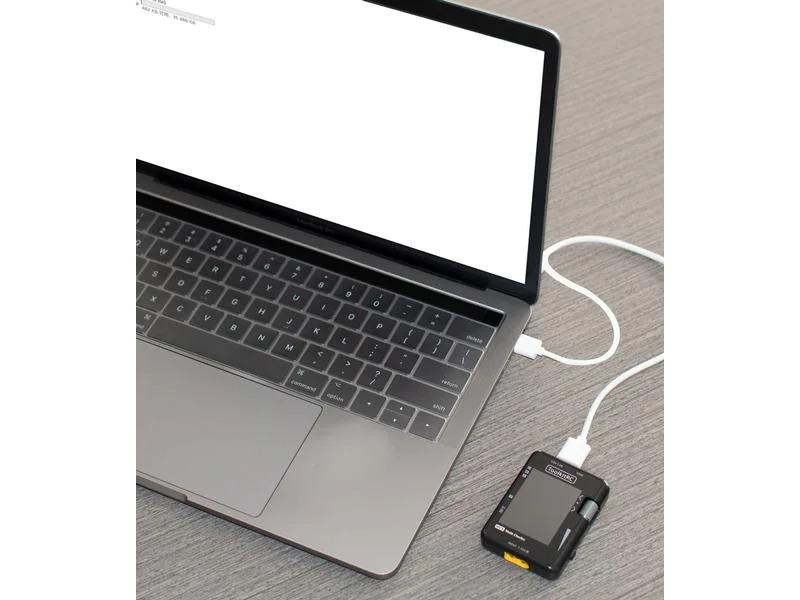 ToolkitRC Akkutester MC8 Multitool mit USB Ladefunktion