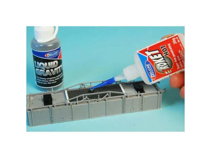 Deluxe Materials Spachtelmasse Liquid Gravity 240 g, Transparent