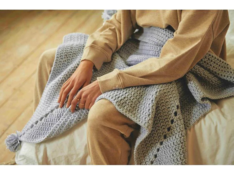 DMC Häkelset Mindful Making Kuscheldecke, 90 x 90 cm