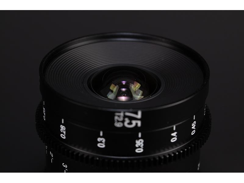 Venus Optic Festbrennweite 7.5 mm T2.9 Zero-D S35 Cine Lens – Canon RF