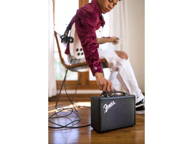 Fender Bluetooth Speaker Indio 2 Schwarz