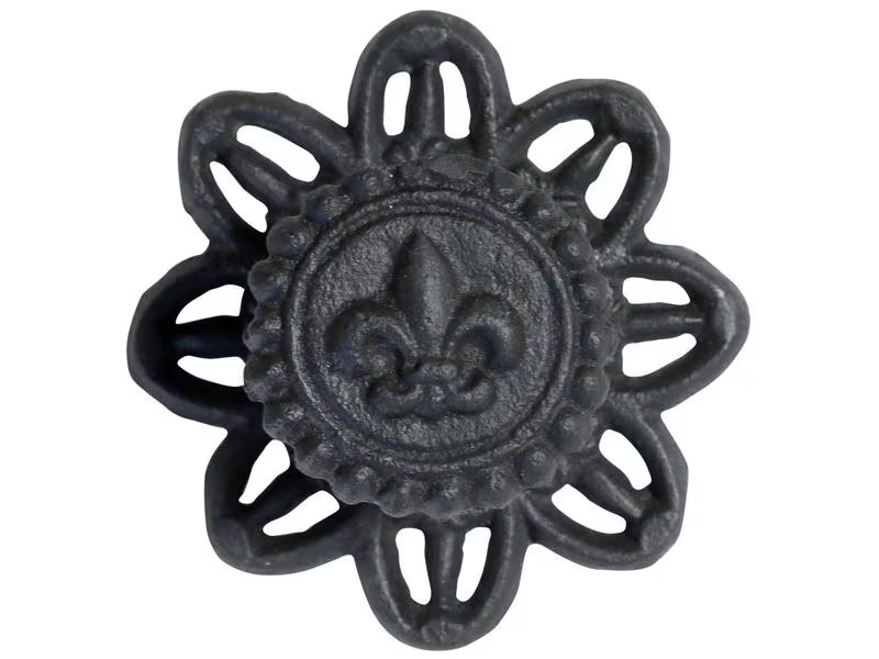 Chic Antique Möbelgriff mit französischer Lilie Ø 8 cm, antik Schwarz