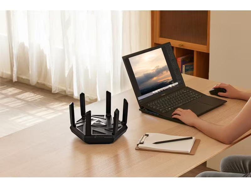 ASUS Tri-Band WiFi Router RT-AXE7800