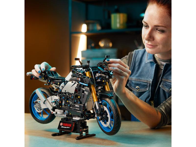 LEGO® Technic Yamaha MT-10 SP 42159