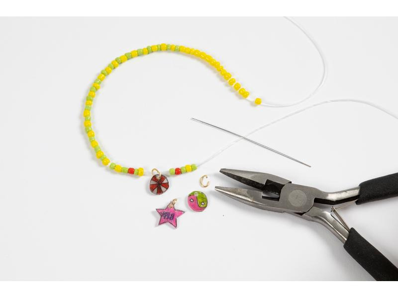 Creativ Company Schmuck Bastelset Armbänder mit Schrumpffolie