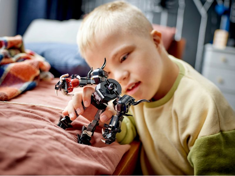 LEGO® Marvel Venom Mech vs. Miles Morales 76276