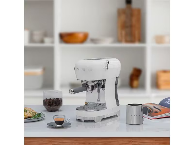 SMEG Siebträgermaschine 50's Style ECF02WHEU Weiss