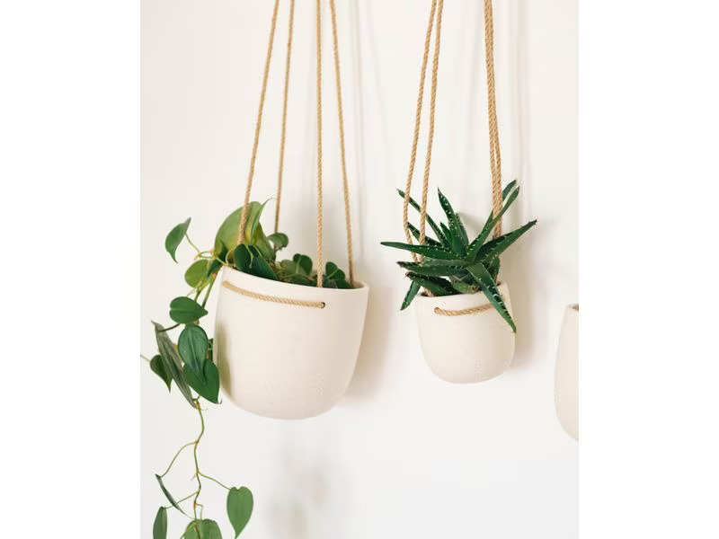 Esmée Blumentopf zum Hängen 9 cm, Beige
