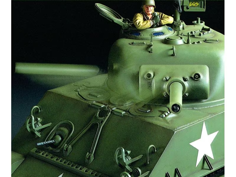 Tamiya Panzer M4 Sherman 105 mm Howitzer Full-Option Bausatz, 1:16