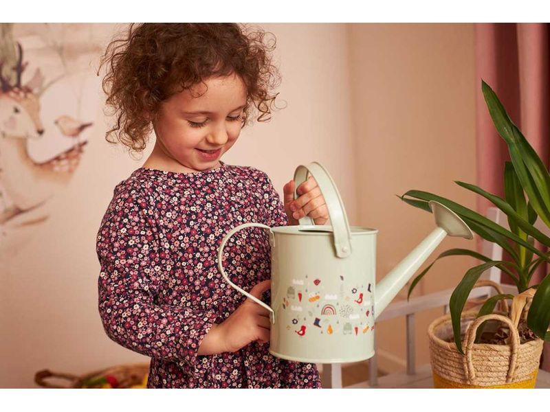 Goki Sandspielzeug Giesskanne Frühling