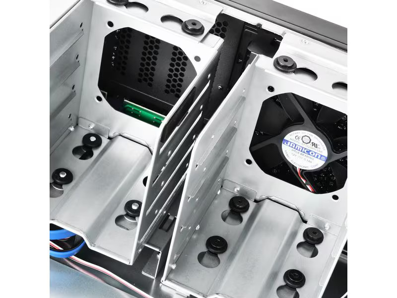 SilverStone Gehäuse RM400